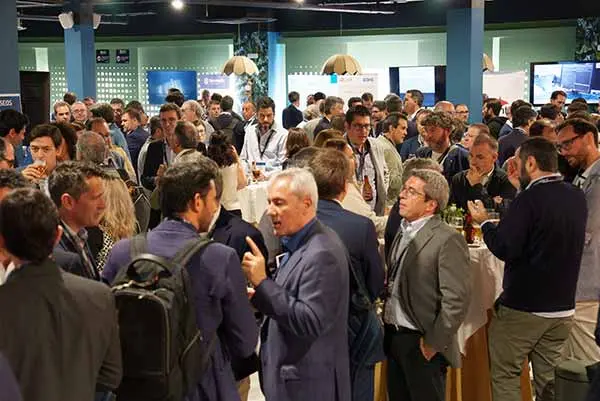 How to Qualify a Trade Show Lead, Signals and Basic Scoring