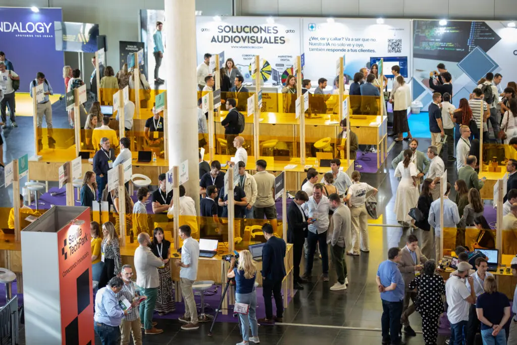 What to Do During a Trade Show, Networking and Working the Stand
